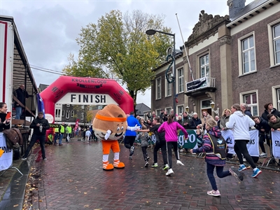 Diepe buiging voor deelnemers aan negende editie Krollenloop